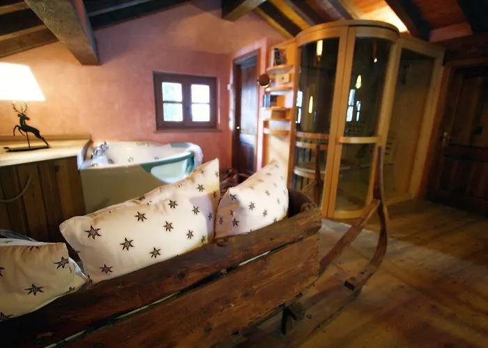 Champoluc Apartments 2*