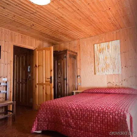 Champoluc Apartments 2*