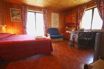 Champoluc Apartments 2*