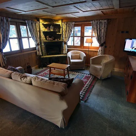 Champoluc Apartments 2*