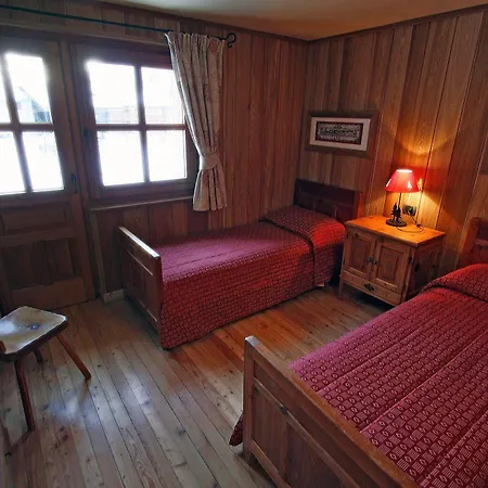 Champoluc Apartments 2* 샴폴루크