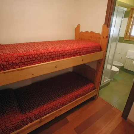 Champoluc Apartments Отель 2*