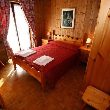 Champoluc Apartments 호텔 샴폴루크