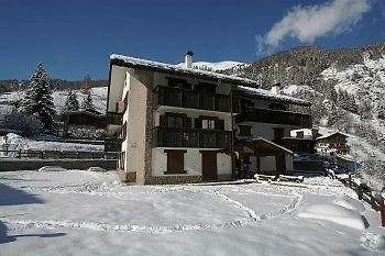 Champoluc Apartments 2*