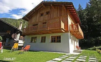 Champoluc Apartments Hotel 2*