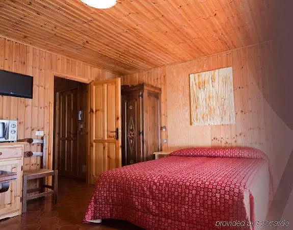 Champoluc Apartments 2*