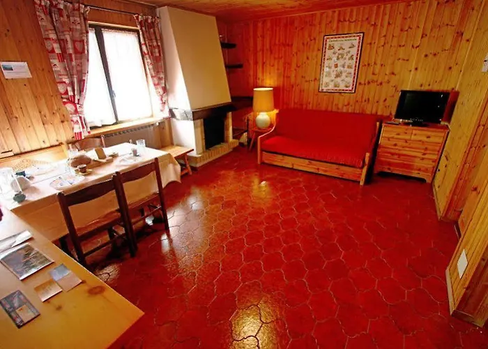 Hotel Champoluc Apartments