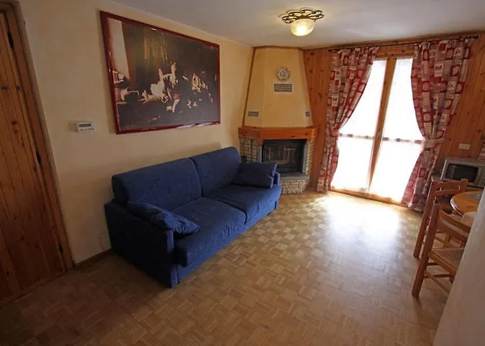 Champoluc Apartments Hotel