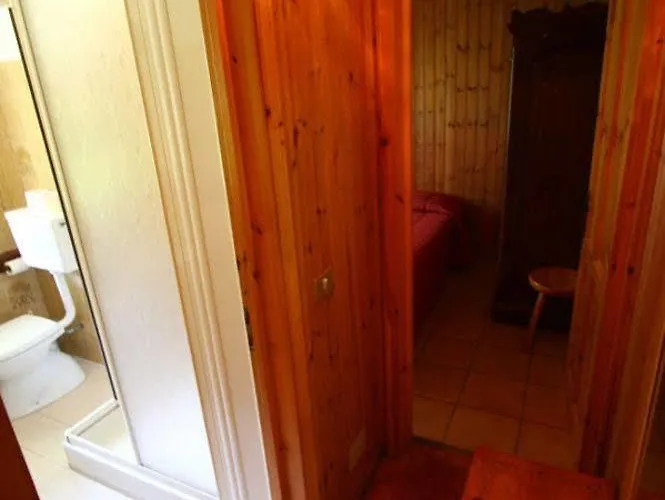 Champoluc Apartments Hotel 2*