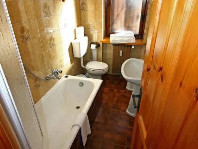 Hotel Champoluc Apartments 2*