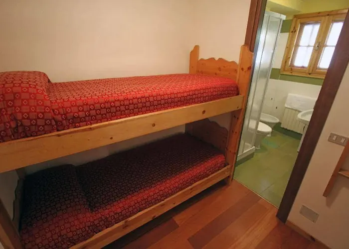 Champoluc Apartments Hotel 2*